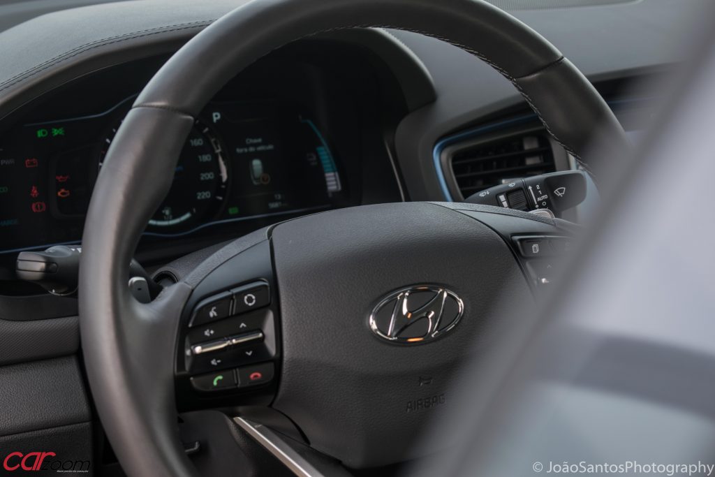 Hyundai Ioniq Plug-In Hybrid: Tecnologia do futuro para o presente! 26 Hyundai Ioniq Plug-In Hybrid: Tecnologia do futuro para o presente! 26