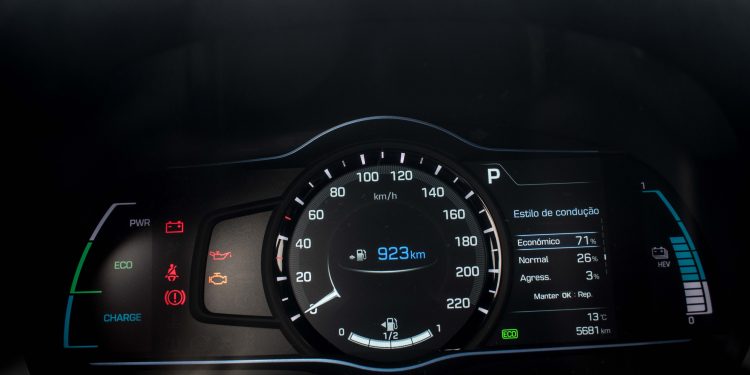 Hyundai Ioniq Plug-In Hybrid: Tecnologia do futuro para o presente! 45 Hyundai Ioniq Plug-In Hybrid: Tecnologia do futuro para o presente! 45