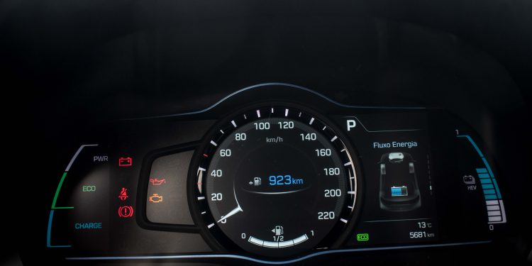 Hyundai Ioniq Plug-In Hybrid: Tecnologia do futuro para o presente! 46 Hyundai Ioniq Plug-In Hybrid: Tecnologia do futuro para o presente! 46