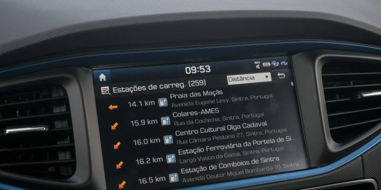 Hyundai Ioniq Plug-In Hybrid: Tecnologia do futuro para o presente! 50 Hyundai Ioniq Plug-In Hybrid: Tecnologia do futuro para o presente! 50