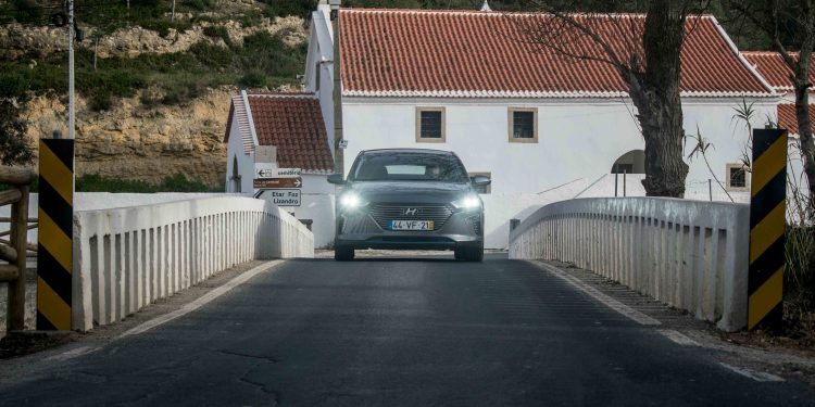 Hyundai Ioniq Plug-In Hybrid: Tecnologia do futuro para o presente! 32 Hyundai Ioniq Plug-In Hybrid: Tecnologia do futuro para o presente! 32