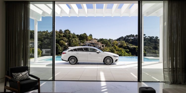 Mercedes CLA Shooting Break revelada! 60
