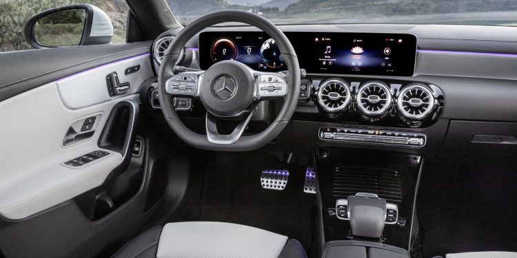 Mercedes CLA Shooting Break revelada! 39