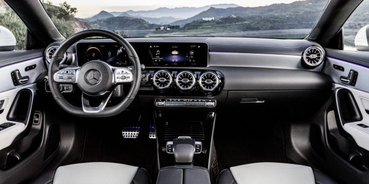 Mercedes CLA Shooting Break revelada! 26