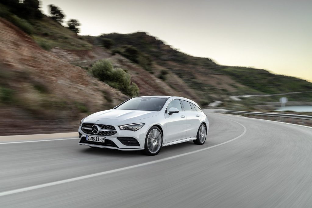 Mercedes CLA Shooting Break revelada! 17