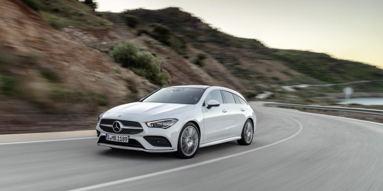 Mercedes CLA Shooting Break revelada! 27