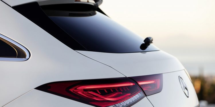 Mercedes CLA Shooting Break revelada! 23