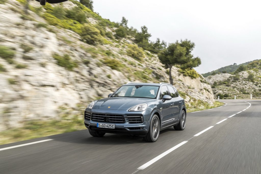 Porsche Cayenne Turbo S E-Hybrid será mais potente que o Lamborghini Urus? 14