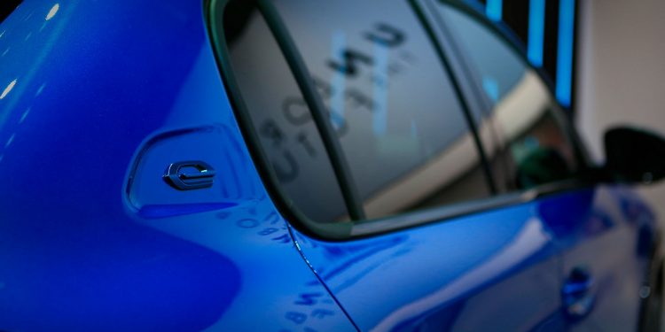 NOVO PEUGEOT 208 marca presença Genebra! 25