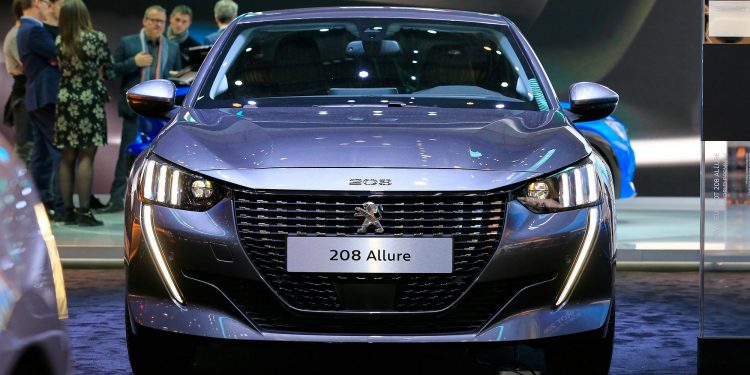 NOVO PEUGEOT 208 marca presença Genebra! 27