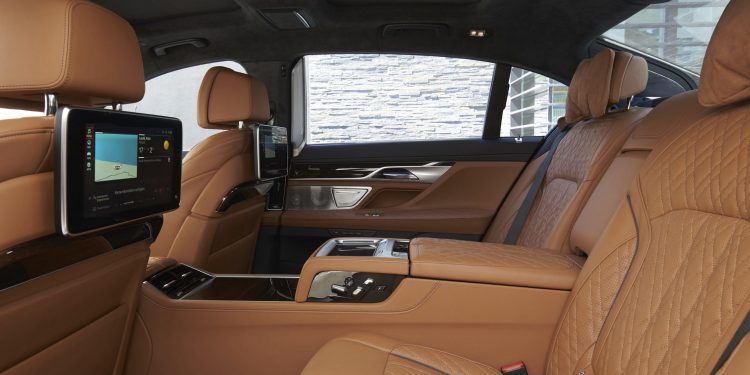 BMW lança galeria de imagens do novo BMW Série 7 em Faro! 29