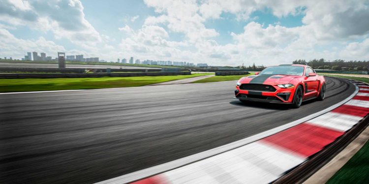 Roush leva Ford Mustang e Ford Raptor F-150 ao salão de Nova Iorque! 18