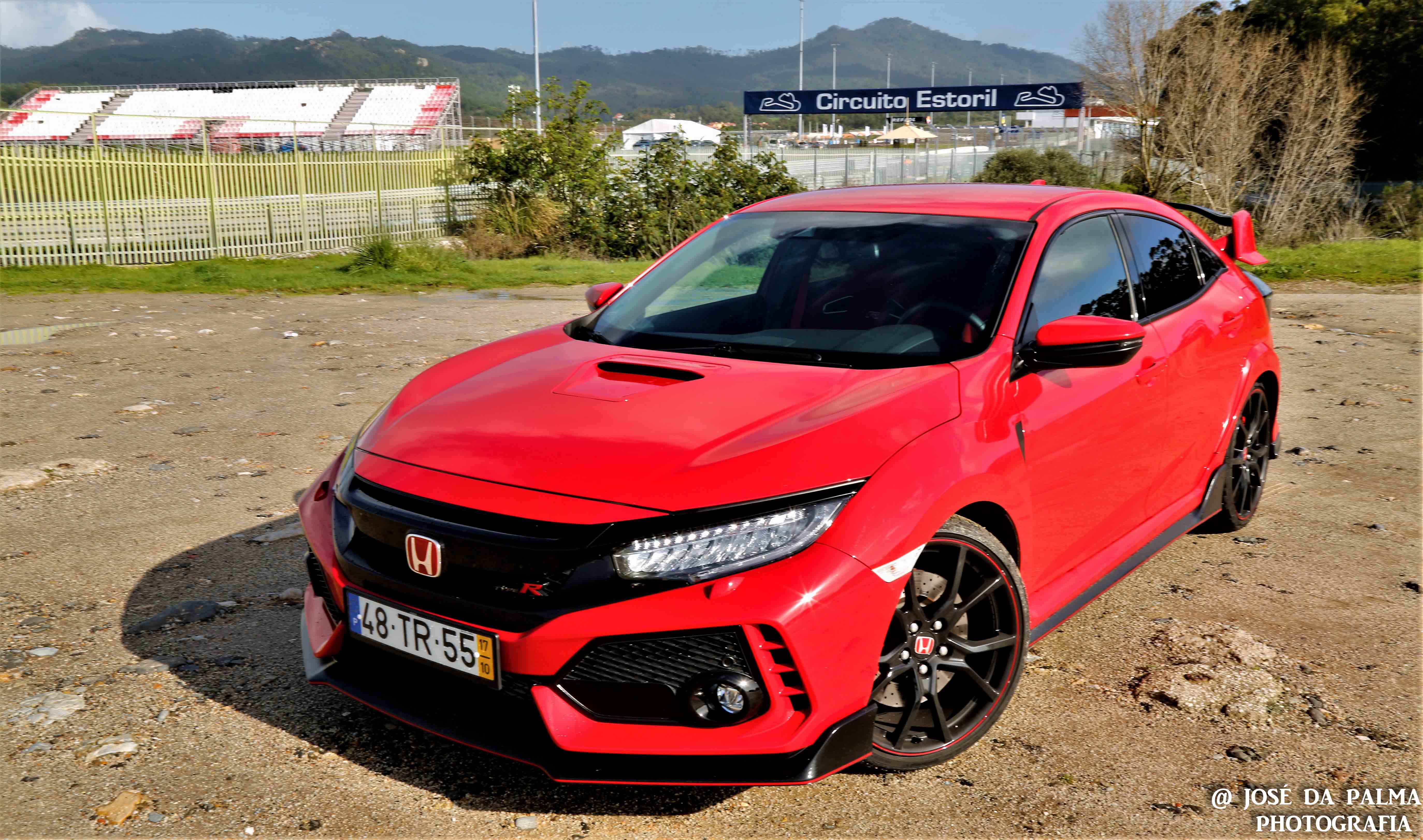 Honda-Civic-Type-R-15 | Carzoom