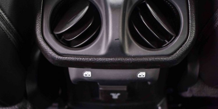 Jeep Wrangler Sahara 2.2 Multijet: A BAJA do dia-a-dia! 43