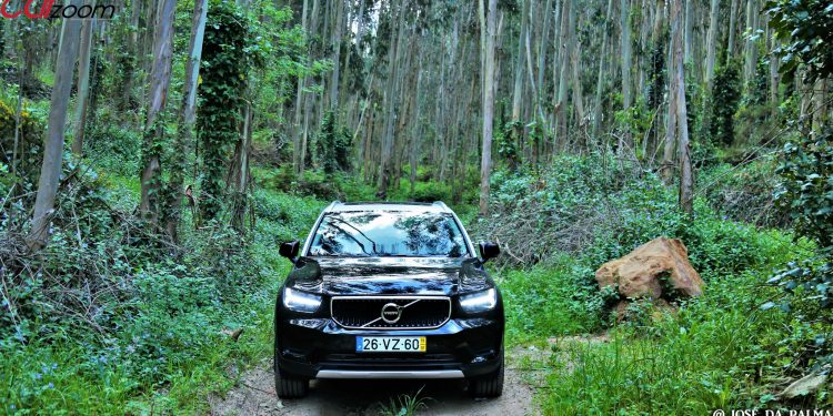 Volvo XC40 T3 Tech Edition Momentum: Um SUV sem complicações! 50