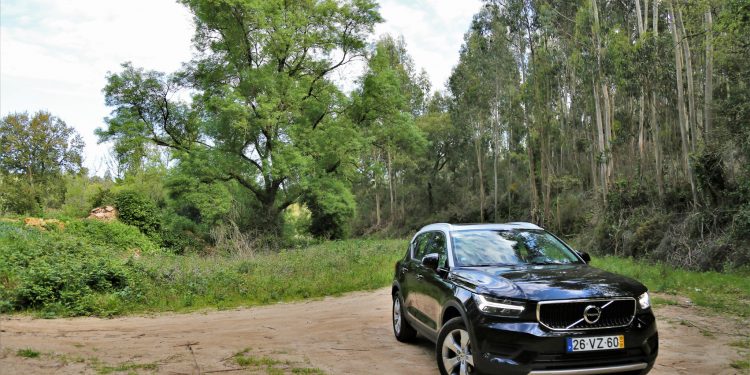 Volvo XC40 T3 Tech Edition Momentum: Um SUV sem complicações! 47