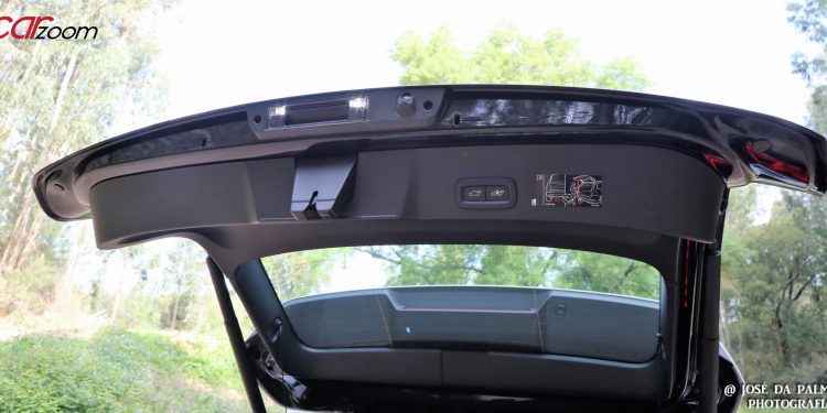 Volvo XC40 T3 Tech Edition Momentum: Um SUV sem complicações! 42