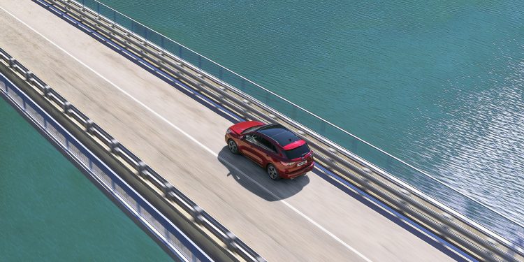 Novo Ford Kuga surge com 3 motorizações electrificadas! 25