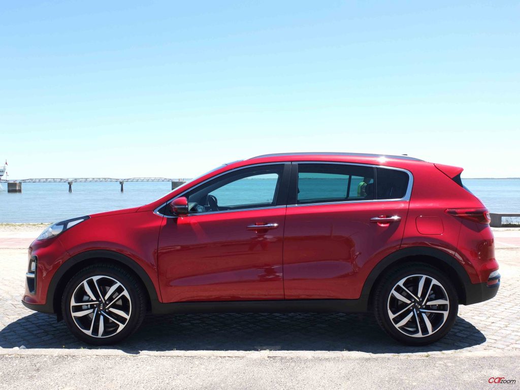KIA Sportage 1.6 CRDi TX: Acessível e requintado! 22