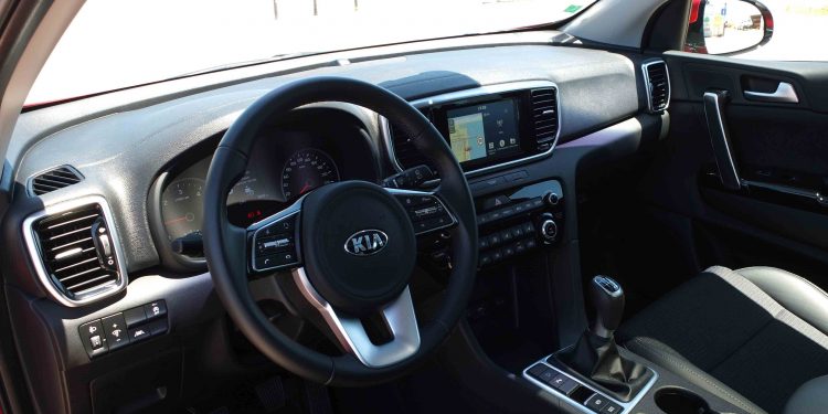 KIA Sportage 1.6 CRDi TX: Acessível e requintado! 49