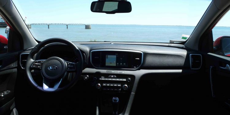 KIA Sportage 1.6 CRDi TX: Acessível e requintado! 44