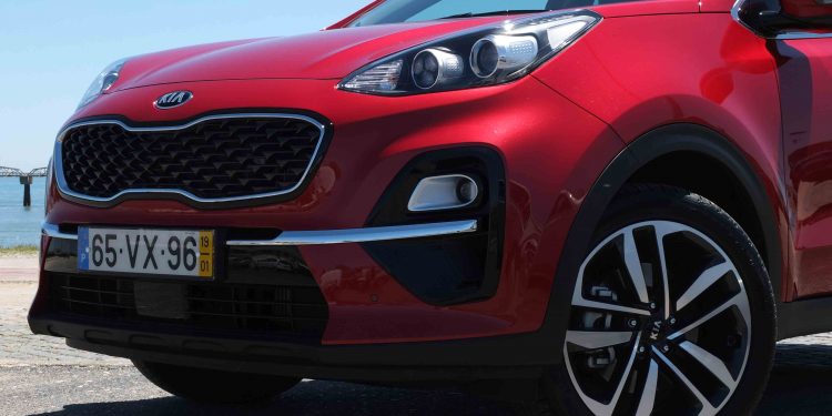 KIA Sportage 1.6 CRDi TX: Acessível e requintado! 31