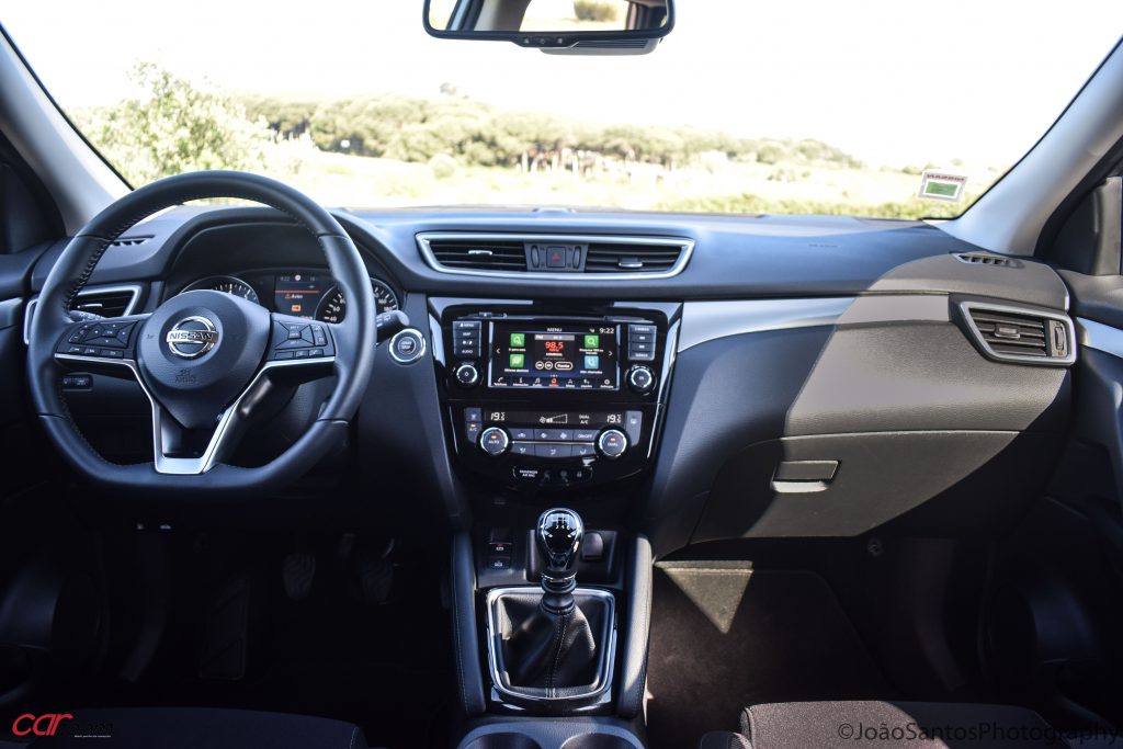 Nissan Qashqai 1.3 DIG-T 140 N-Connecta: O best-seller recebe novos argumentos. 22