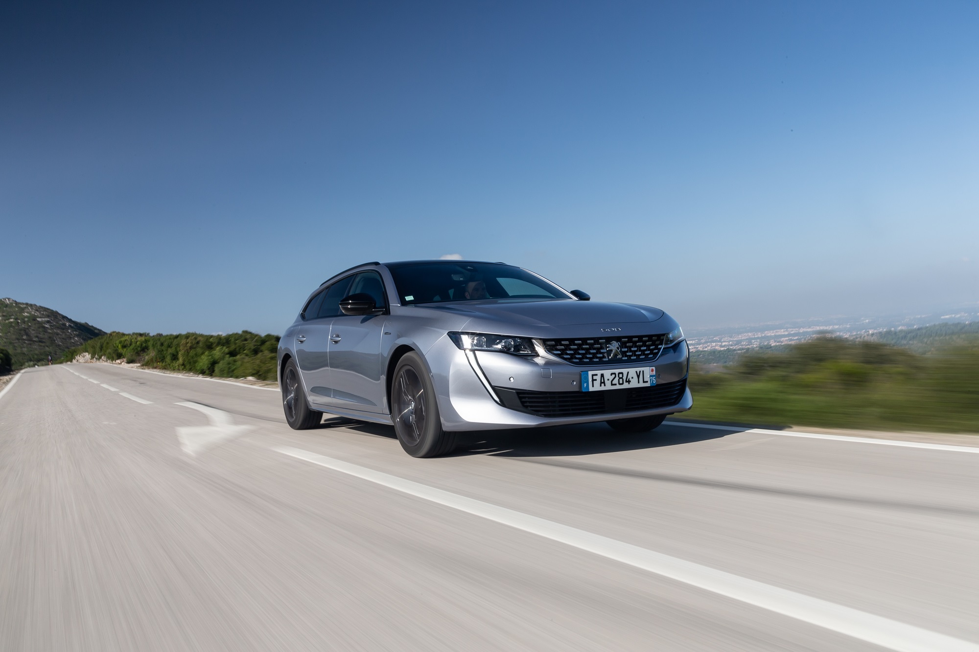 NOVO PEUGEOT 508 SW CHEGA A PORTUGAL EM JUNHO 18