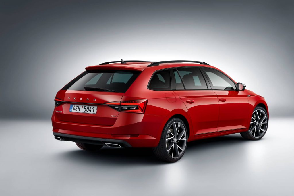 Nova Skoda Superb: Restyling com direito a versão Sportline! 16