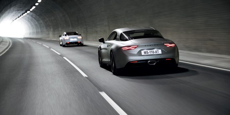 Alpine A110S chega com 292cv e tejadilho em carbono! 23