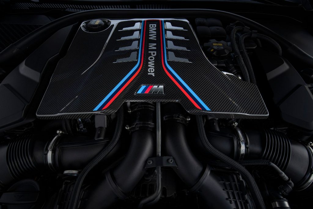 BMW M8 revelado com versões cabrio, coupé e competition! 16