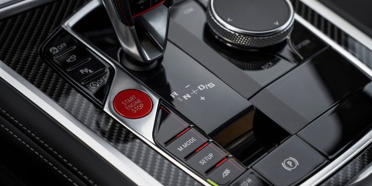 BMW M8 revelado com versões cabrio, coupé e competition! 67