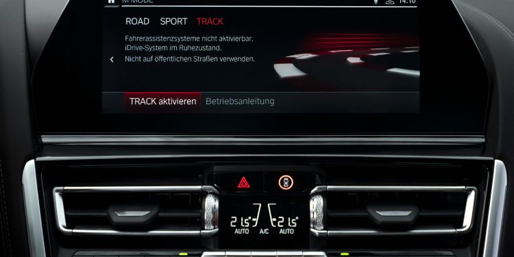 BMW M8 revelado com versões cabrio, coupé e competition! 64