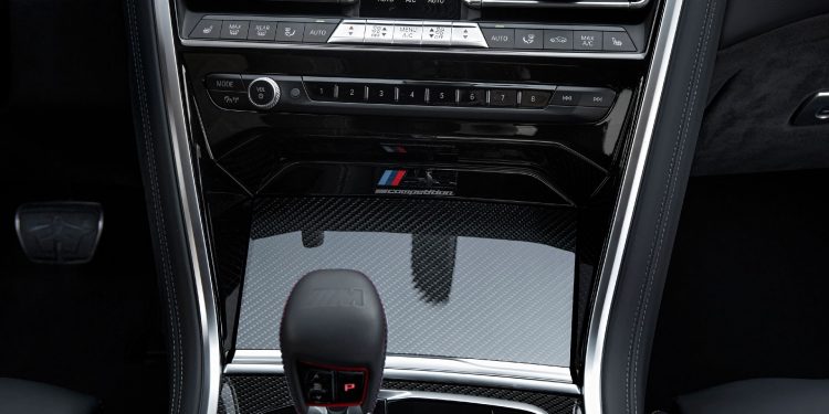 BMW M8 revelado com versões cabrio, coupé e competition! 37