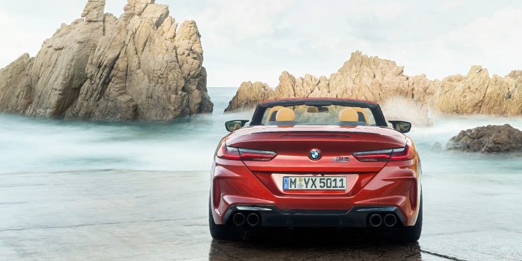BMW M8 revelado com versões cabrio, coupé e competition! 25