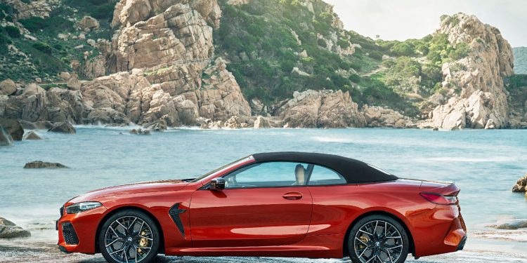 BMW M8 revelado com versões cabrio, coupé e competition! 24