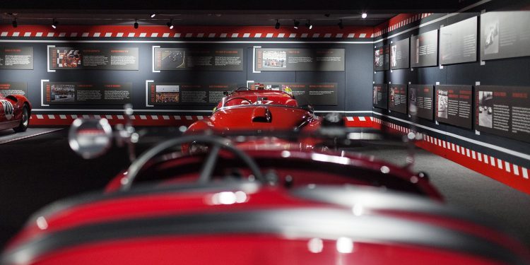 Ferrari comemora 90 anos de competição com exposição especial! 17