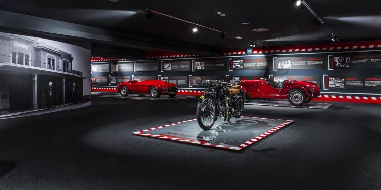 Ferrari comemora 90 anos de competição com exposição especial! 23