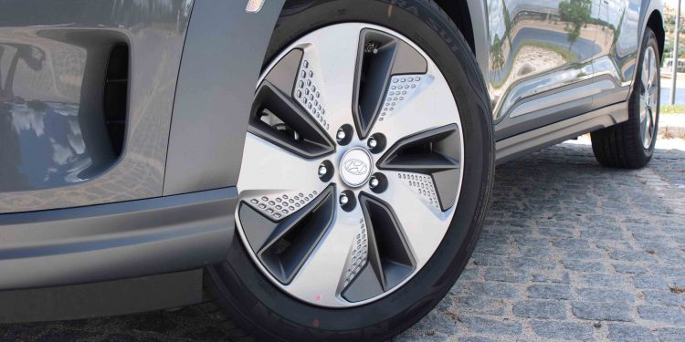 Hyundai Kauai Electric 64kWh: Ecologia e Despreocupação! 53