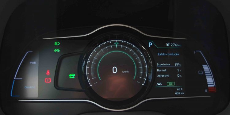 Hyundai Kauai Electric 64kWh: Ecologia e Despreocupação! 37