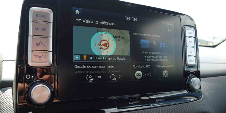 Hyundai Kauai Electric 64kWh: Ecologia e Despreocupação! 28