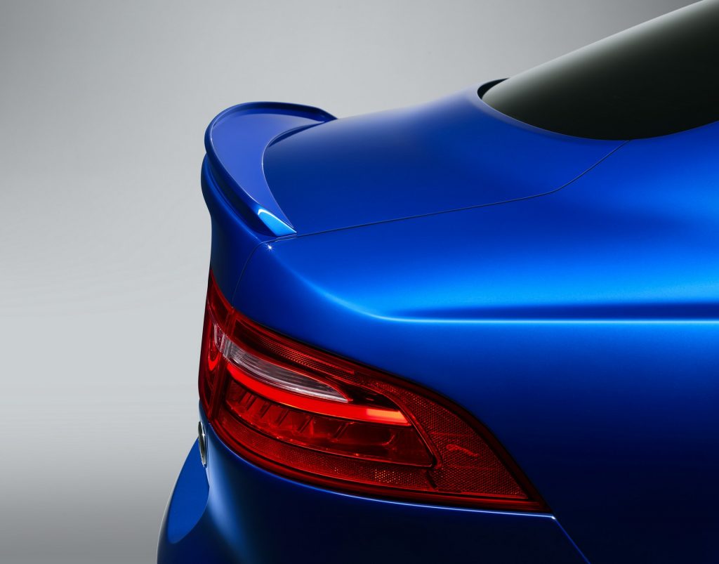 Jaguar XE SV Project 8 recebe nova versão Touring! 14