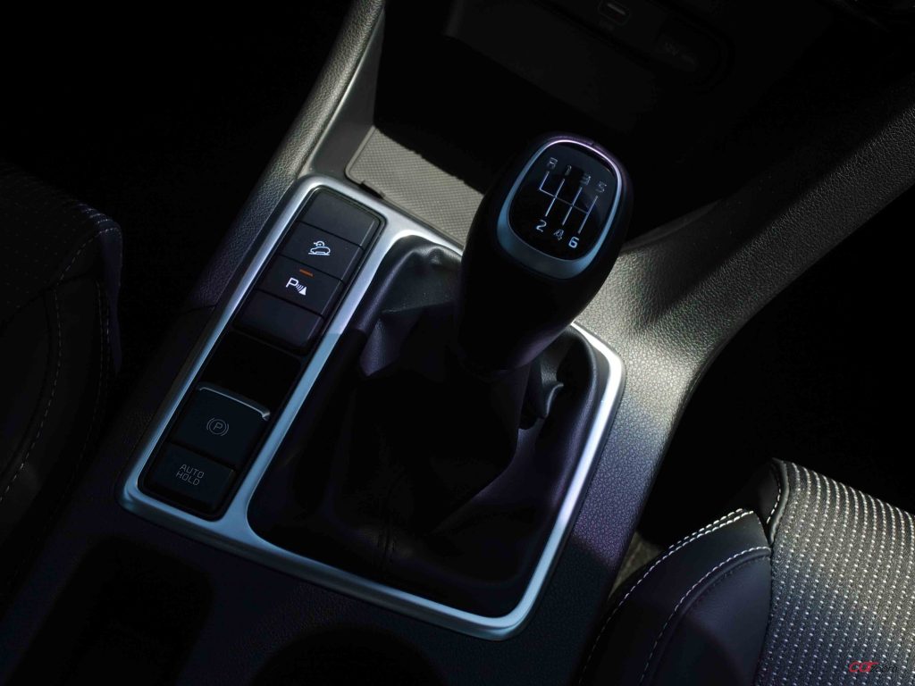 KIA Sportage 1.6 CRDi TX: Acessível e requintado! 28