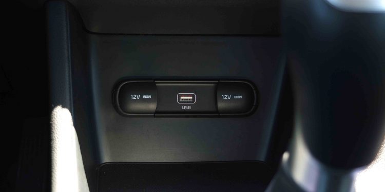 KIA Sportage 1.6 CRDi TX: Acessível e requintado! 47