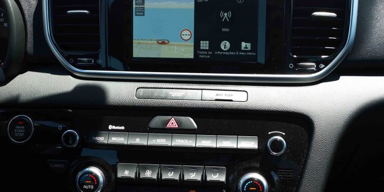 KIA Sportage 1.6 CRDi TX: Acessível e requintado! 48