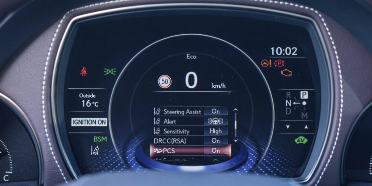 Lexus LS 500H Luxury: O carro do imperador! 28