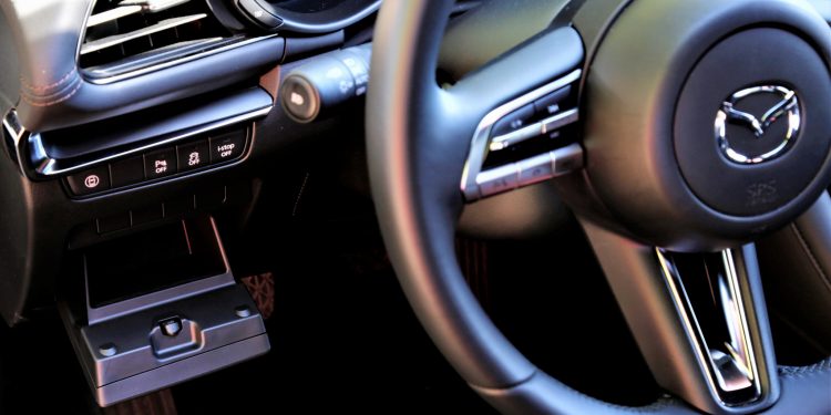 Mazda 3 1.8 SKYACTIV-D Evolve: Primar pela diferença! 39