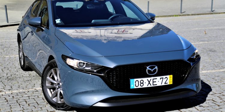 Mazda 3 1.8 SKYACTIV-D Evolve: Primar pela diferença! 53