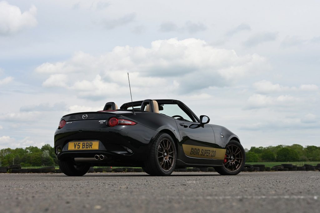 BBR apodera-se do Mazda MX-5 e oferece-lhe mais performance! 16 BBR apodera-se do Mazda MX-5 e oferece-lhe mais performance! 16