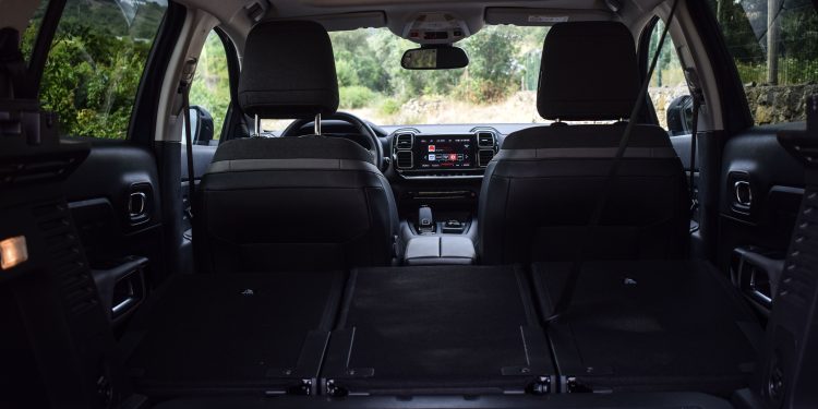 Citroen C5 Aircross Shine 1.5 HDi EAT8: Aventura, conforto e espaço para toda a família! 48